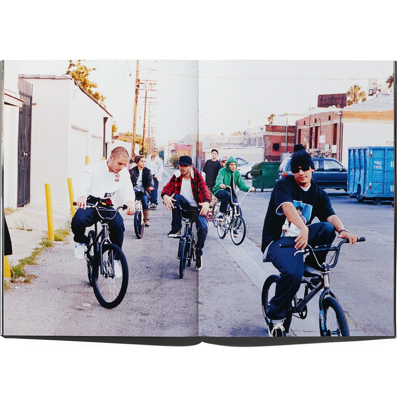 Supreme Fairfax Book view 4